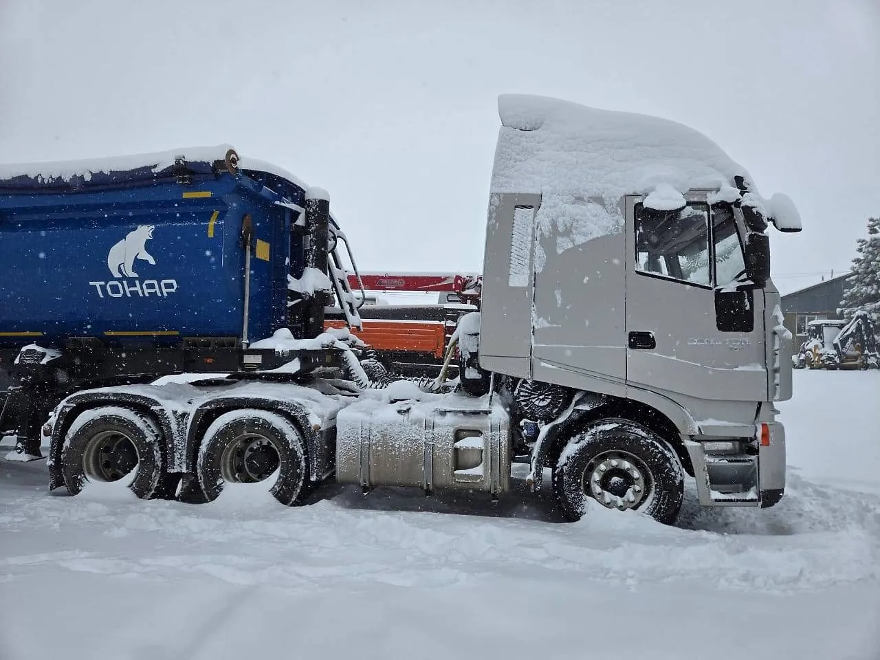 HONGYAN CQ* 6x4 Седельный тягач, фото 4