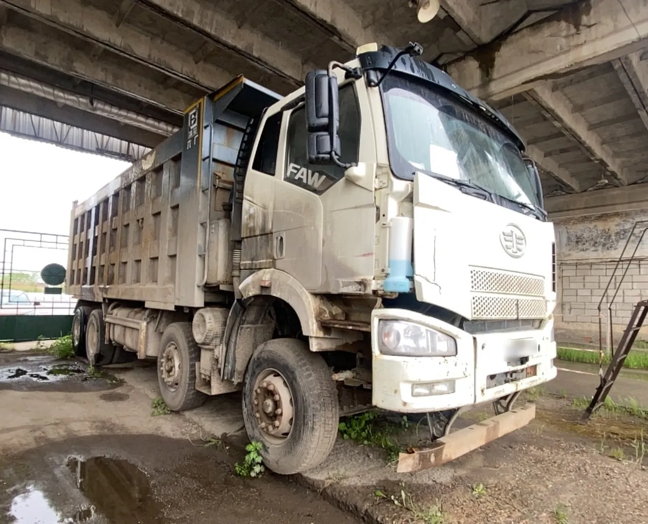 FAW J6 8x4 Самосвал, фото 2