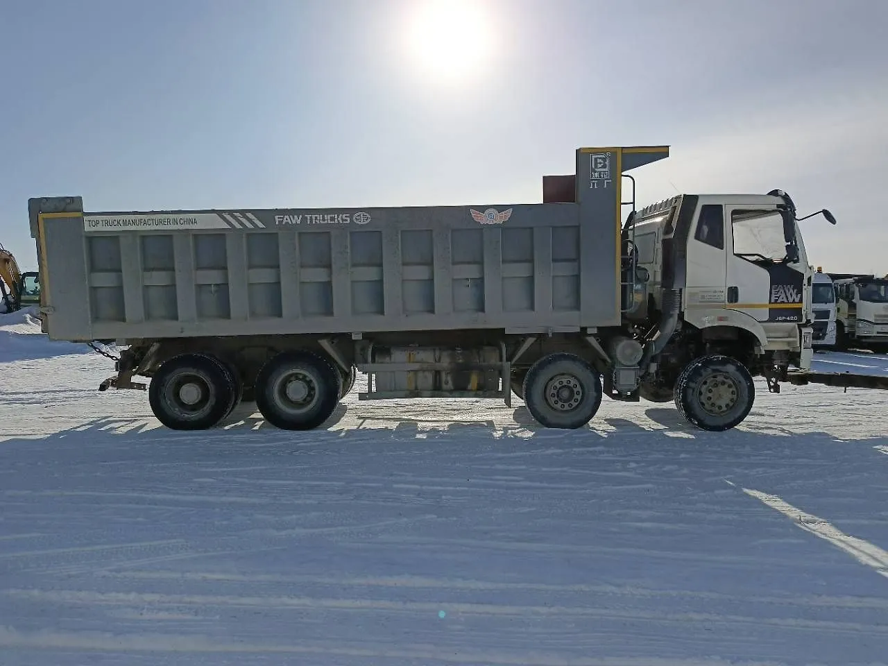 FAW J6 8x4 Самосвал, фото 2
